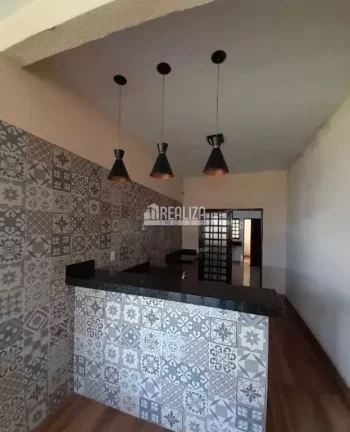 Imagem Casa à venda no Parque das Laranjeiras, Uberaba - 3 dormitórios, suíte, garagem e mais!