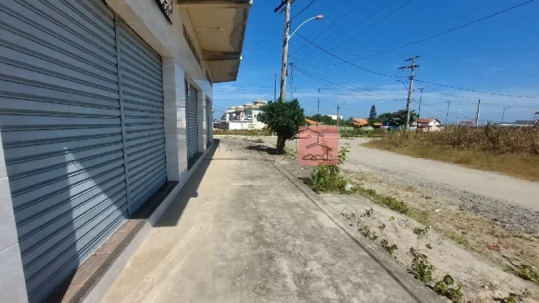 Imagem Comercial para Aluguel em Maricá/RJ - 0 Dorm. 29 m2 Área Útil