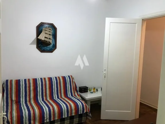 Imagem Apartamento 3 quartos mobiliado a 1 quadra da praia no coração do Gonzaga!