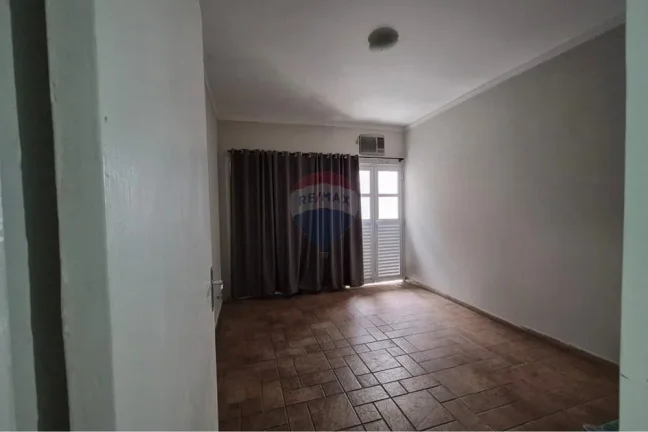 Imagem Casa Comercial em Votorantim: Ampla e Bem Localizada!
