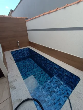 Imagem Casa para Venda em Mongaguá, Balneário Itaóca, 2 dormitórios, 1 suíte, 1 banheiro, 2 vagas