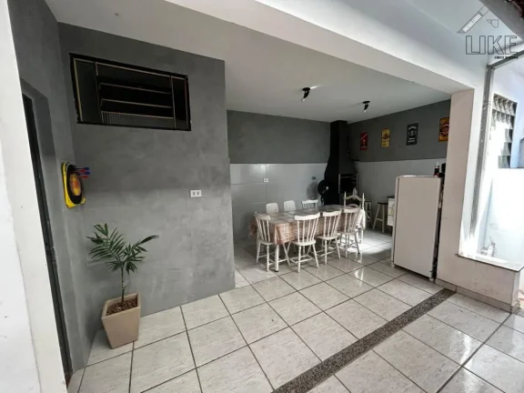 Imagem Casa à venda em São José dos Campos, Jardim das Indústrias - 250m²