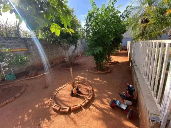 Imagem Chácara em Condomínio de Luxo em Boituva-SP, Bairro Nova Rheata: 3 Quartos, 1 Suíte, 2 Salas, 3 Banheiros, 5 Vagas, 250m²!