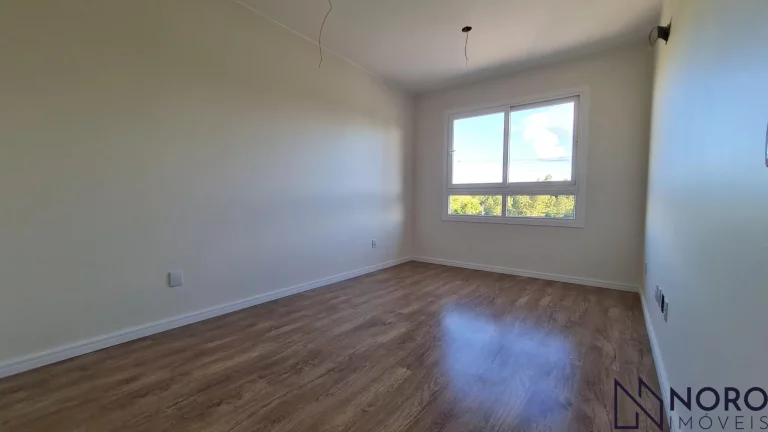 Imagem Casa de 220m² no Condomínio Fechado – Suíte Master, Espaço Gourmet e Amplo Pátio