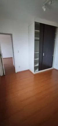 Imagem Aparatemento Vago com 63 m² 2 Dormitotios 2 vagas de Gargens