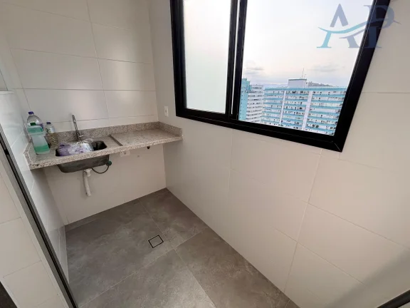 Imagem Apartamento com 3 Dormitórios em Praia Grande de Frente para o Jardim Mathilde