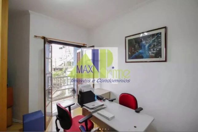 Imagem Oportunidade única: Casa espetacular para alugar no coração da cidade! 3 quartos amplos, churrasqueira, 5 vagas de garagem