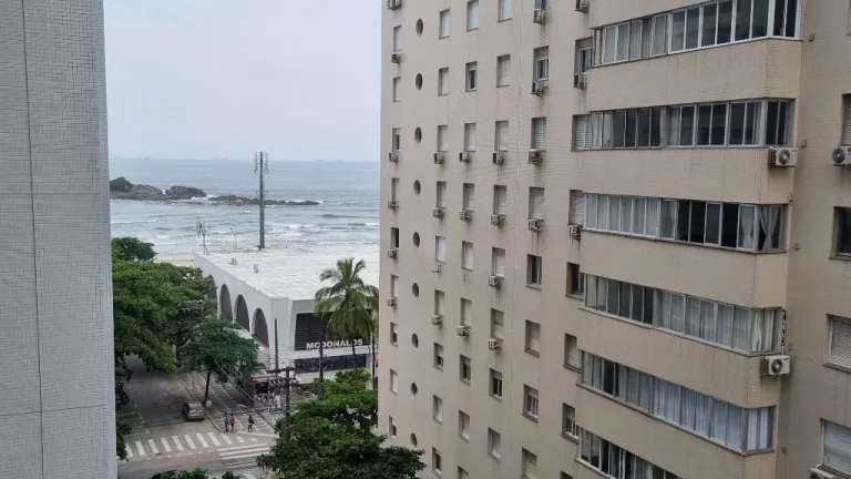 Imagem Apartamento com 2 dormitórios à venda, 90 m² - Pitangueiras - Guarujá/SP