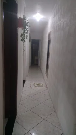 Imagem Sobrado à venda em Santo André-SP: 3 quartos, 2 banheiros, 2 vagas de garagem, 188m² no Jardim Las Vegas!