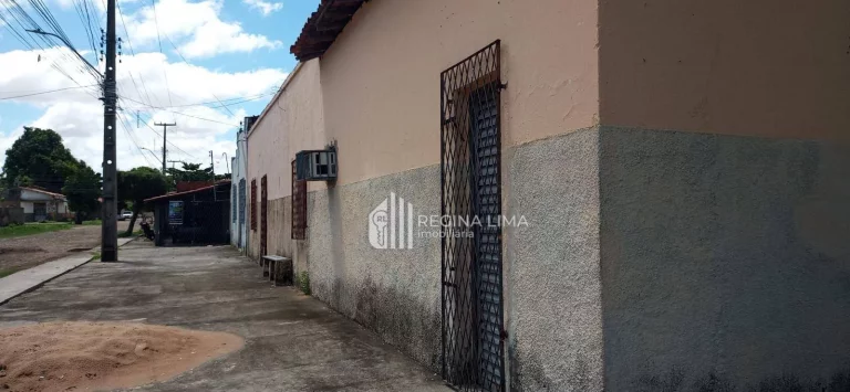 Imagem Casa pronta, excelente para PONTO COMERCIAL à venda por R$ 850.000,00 - Acarape - Teresina/PI