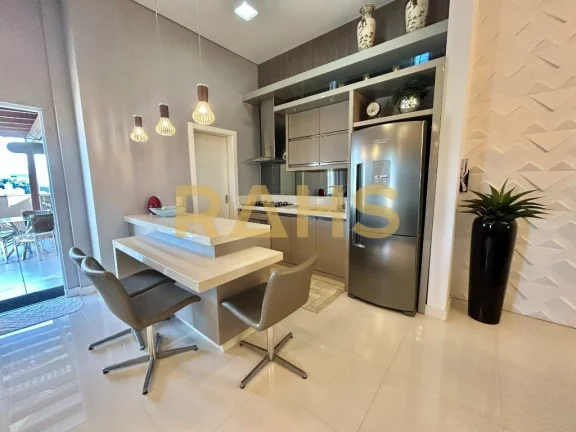 Imagem Cobertura mobiliada com 2 suítes, 3 vagas e completa área gourmet à venda no Santo Antonio. Excel...