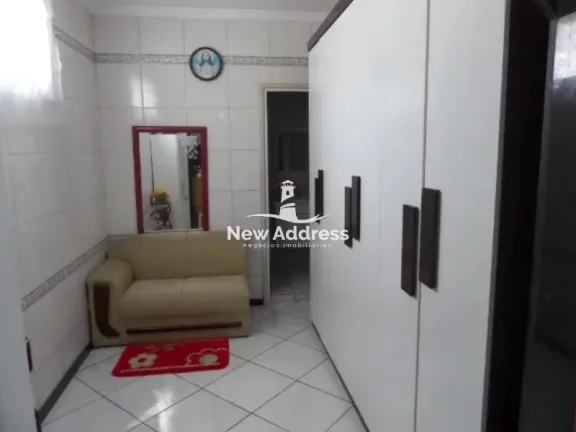 Imagem Casa com 5 quartos, 3 banheiros, 180 m², 1 suíte com closet e 2 vagas. Agende sua visita!