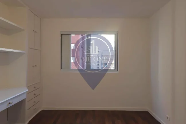 Imagem Apartamento para locação de alto padrão no Itaim Bibi, São Paulo-SP: 3 quartos, 1 suíte, 2 salas, 2 banheiros, 2 vagas, 240m².