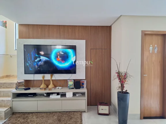 Imagem Sobrado Alto Padrão, 3 suites plenas, Piscina, Churrasqueira, Planejados, em Jardim Atlantico, Goiânia- GO