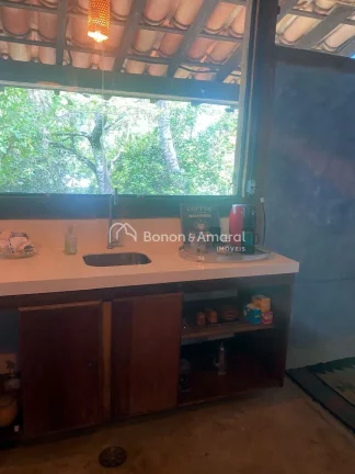 Imagem Casa estilo loft.
Arquitetura rústica com design tipo loft;
Hall de entrada acolhedor;
Cozinha com ...