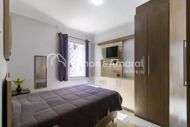 Imagem Imóvel amplo à venda com 3 quartos e 2 banheiros no total. Este imóvel está bem equipado O imóv...