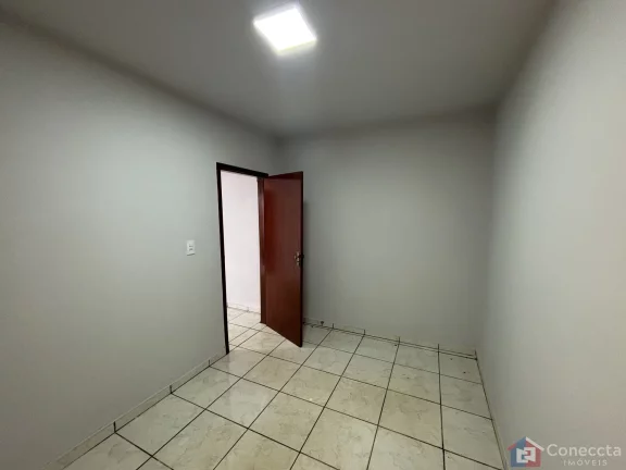 Imagem Casa para Locação no Santa Terezinha em Patos de Minas – 3 Quartos, Suíte e Garagem