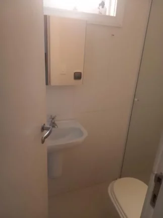 Imagem Casa de Condomínio com 4 Quartos para alugar, 475m² -Jd Leonor