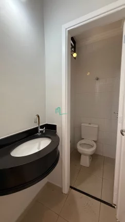 Imagem Excelente sala comercial disponível para locação na rua voluntários da franca ao lado da praça da catedral de Franca/SP