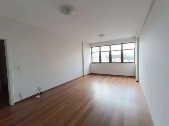 Imagem 3 Quartos com Planejados e Suíte: Apartamento em Localização Privilegiada