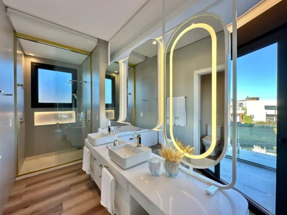 Imagem Casa em Condominio 4 Dormitórios - Bairro --