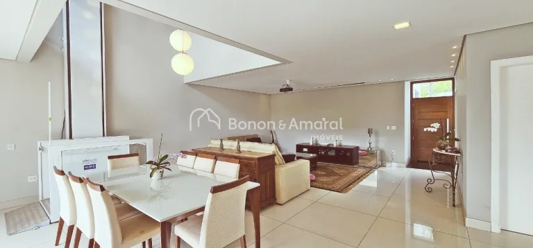 Imagem Casa de condominio a venda no Parque das Quaresmeiras em Campinas!!

Casa com vista para o por do so...