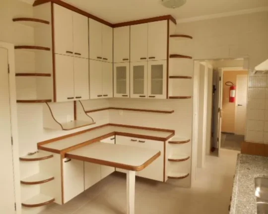 Imagem Apartamento à venda no Guarujá na Praia das Pitangueiras.
