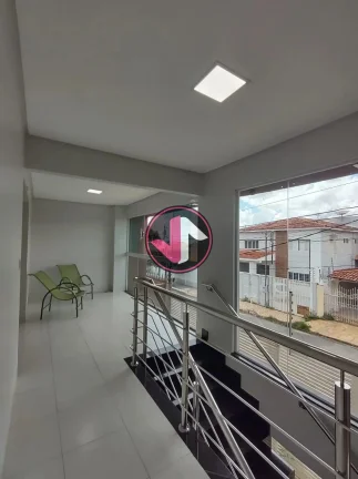 Imagem BELÍSSIMO SOBRADO RECÉM REFORMADO COM ACABAMENTO DE PRIMEIRA Este sobrado é uma verdadeira obra-p...
