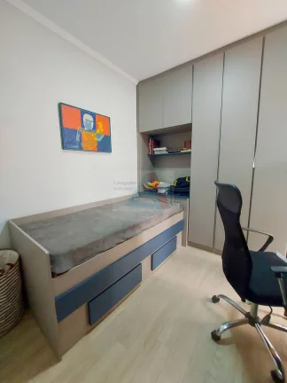 Imagem Lindíssimo apartamento térreo, com quintal e 3 vagas, Vila Caminho do Mar
