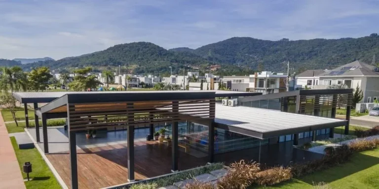 Imagem Casa a venda em Camboriú, Condomínio Caledônia