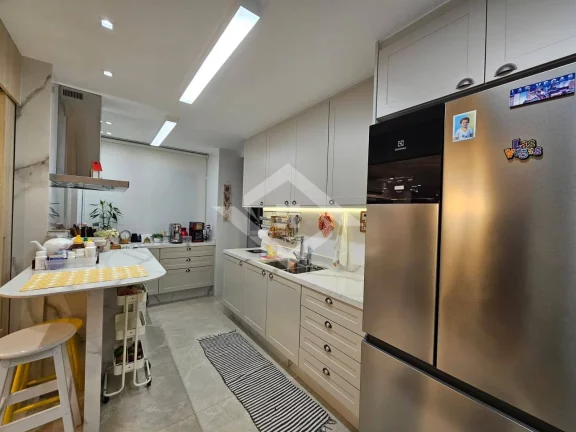 Imagem Apartamento Majestic: Luxo e Conforto em Andar Alto com Vista Exclusiva