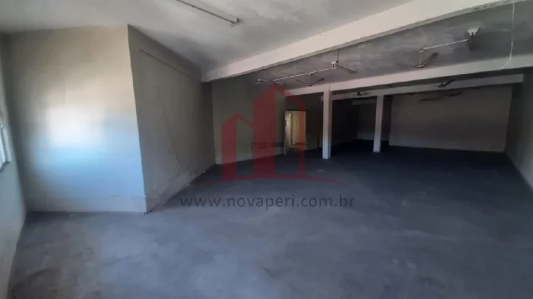 Imagem Salão Comercial de 660m² à venda na Vila Martinho, Franco da Rocha-SP: Oportunidade Imperdível!