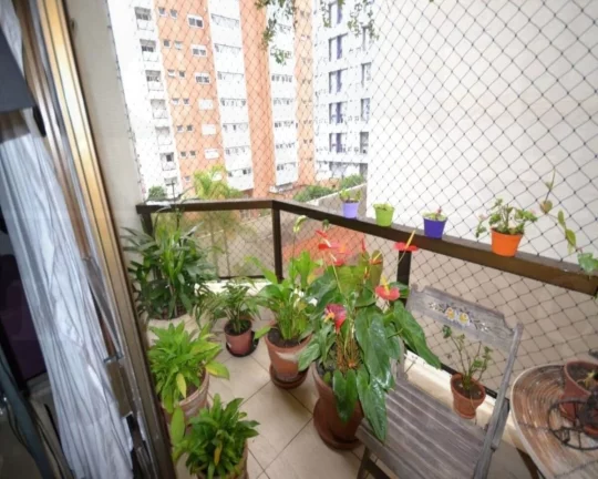 Imagem Apartamento em Pinheiros com 4 quartos (1su­te) e 2 vagas, 155m²
