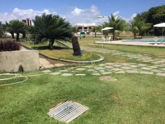 Imagem Vendo excelente lote no Condomínio fechado Extremo Oriental, posição sul, medindo 18m00 X 30m00 (540,00 m2).