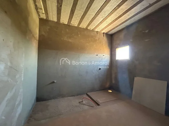 Imagem Excelente sobrado à venda com 5 suítes, ideal para quem busca conforto, sofisticação e praticida...
