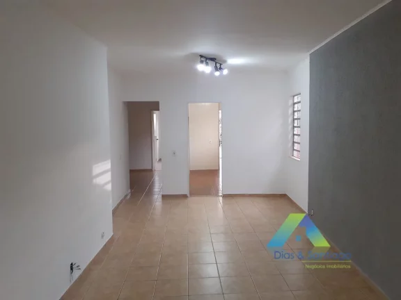 Imagem CASA TÉRREA COM 4 DORMITÓRIOS, 5 VAGAS E PISCINA EM JARDIM DA SAÚDE/SP!