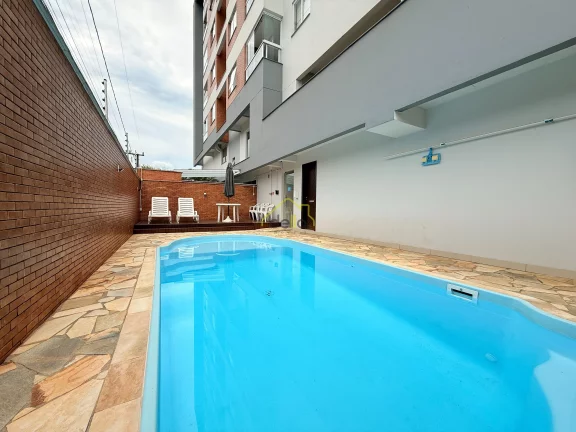 Imagem Apartamento mobiliado 2 vagas de garagem no Bom Retiro com fácil acesso para zona industrial !