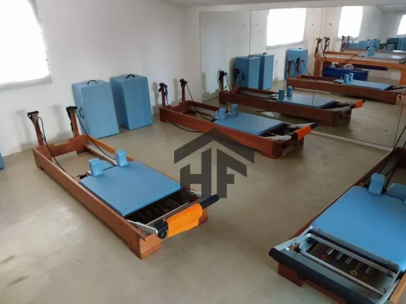 Imagem Casa de 330m² à venda, com 4 Quartos e 6 Salas, localizada no Poço, Recife - Pernambuco.