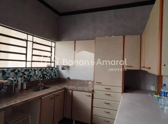 Imagem ESTA LINDA CASA ESTÁ A VENDA E PODE SER SUA. IMAGINE USUFRUIR COM SUA FAMÍLIA DESTA RESIDÊNCIA ES...