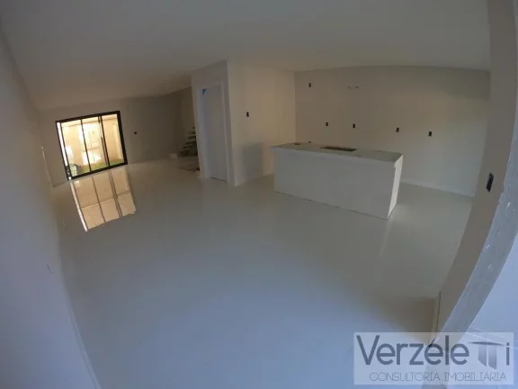 Imagem Casa / Sobrado para Venda em Camboriú / SC no bairro São Francisco de Assis