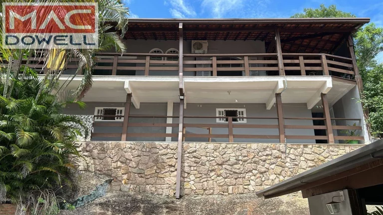 Casa duplex de 250 m² - 3 Quartos (1 suíte) - Piratininga - Niterói