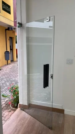 Imagem Sala Comercial para Locação em Barueri / SP no bairro Condomínio Centro Comercial Alphaville