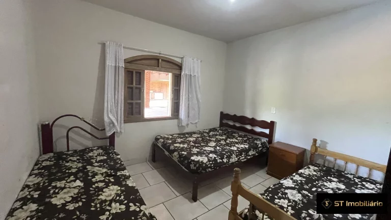 Imagem Chácara à venda em Atibaia c/ 4 dormitórios - 1.368m² por R$935.000!