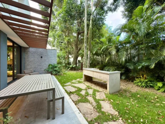 Imagem Casa em Condominio 4 Dormitórios - Bairro --