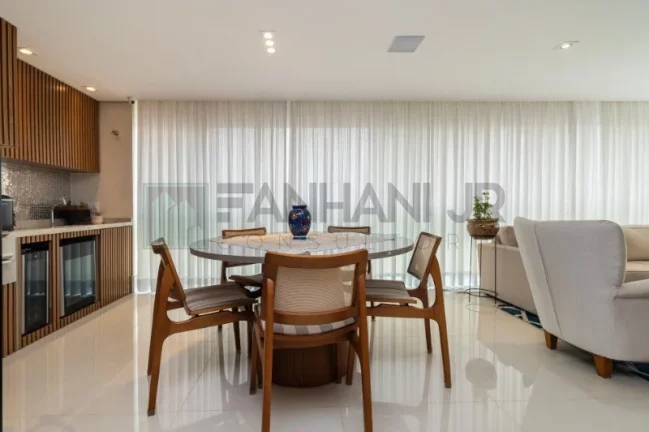 Imagem Imperdível oportunidade: Apartamento de alto padrão com 3 suítes e 3 vagas na Vila Nova Conceição, São Paulo-SP!