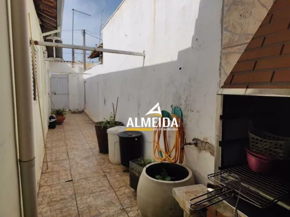Imagem Casa com 3 dormitórios à venda, 163 m² por R$ 410.000,00 - Vila Elizabeth (BNH) - Rio Claro/SP