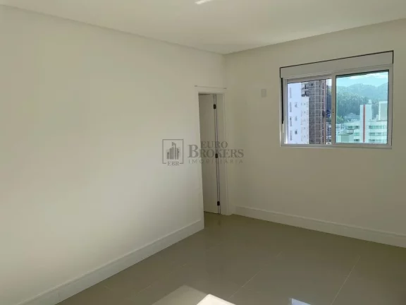 Imagem Apartamento Novo com 3 suítes à venda no Centro de Balneário Camboriú/SC