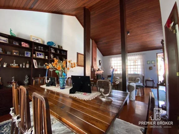 Imagem Casa à venda, 388 m² por R$ 1.250.000,00 - Tijuca - Teresópolis/RJ