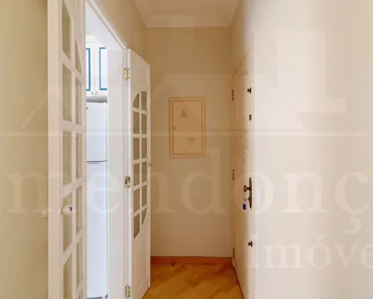 Imagem Apartamento na Pompéia com 2 dormitórios e 2 vagas, 63m²