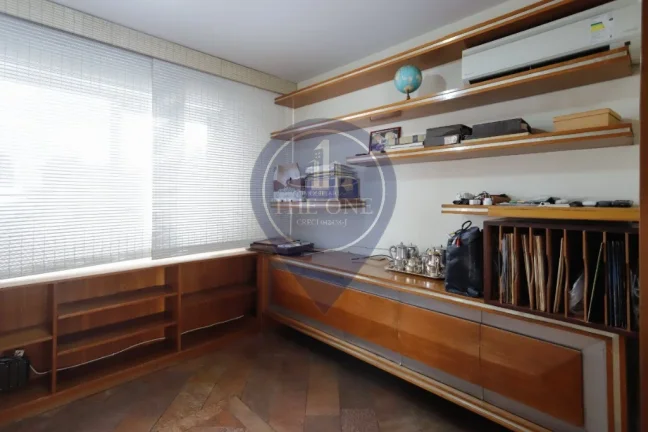 Imagem Cobertura de luxo em Perdizes: 2 quartos, 2 suítes, 3 salas, 3 banheiros, 3 vagas, 196m² na cidade de São Paulo-SP.